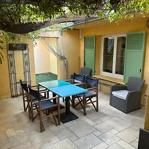 Appartement Place Des Lices Tropez, Saint-Tropez